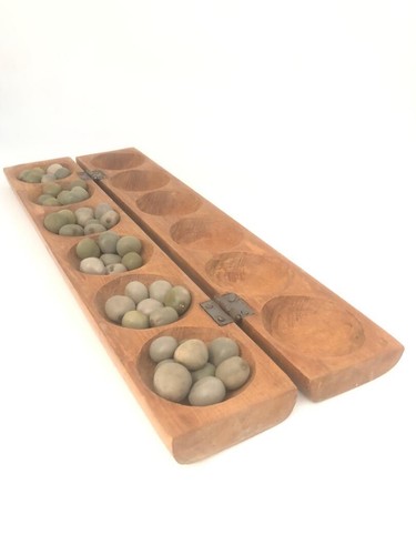Ancien jeu awale - d'awale, africain