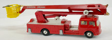 Bedford camion incendie nacelle élévatrice, éch. 1/43, Corgi Major Toys n° 1127