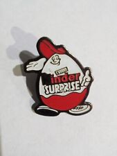 Pin's Oeuf Kinder Surprise