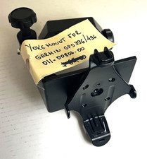 Yoke Mount for a Garmin