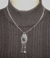 Collier indien femme en métal avec médaillon pierre noire fait main vintage 70