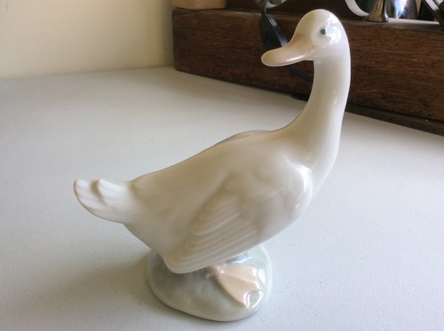 Nao canard figurine statuette - figurine,