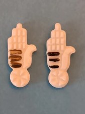 DEUX MAINS DE FATMA traits noir et vert Porcelaine émaillée