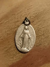 Médaille Religieuse Ancienne