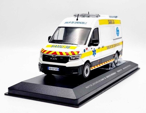 Ambulance reanimation man - ambulance, de
