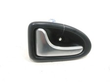 POIGNEE INTERIEURE PORTE AVANT