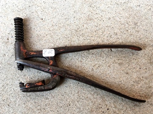 Old tool outil - (n°265,