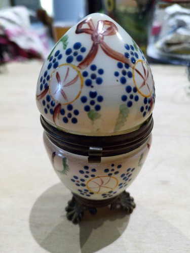 Oeuf opaline décors peint - en,