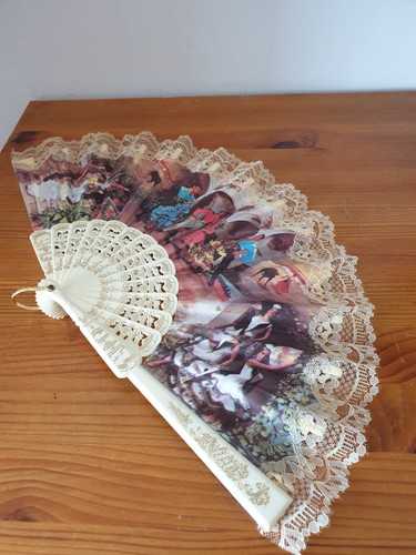 éventail espagnol vintage - , en
