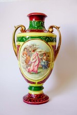 Élégant Vase d'inspiration grec antique en céramique.