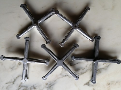 Lot cinq ancienne presse - lot,