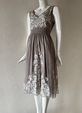 Robe Beige & Blanche Together