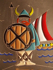 Céramique VIKING Drakkar 1950 signature à identifier émail plat émaillé déco !