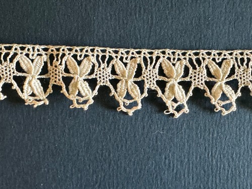Ancienne dentelle cluny - cluny, écrue