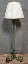 Lampadaire en fer forgé français dans le style de Gilbert Poillerat circa 1950'