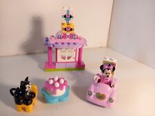 Lego Duplo 10873 l’anniversaire de Minnie sans Mickey sa voiture? maison et chat