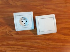 legrand sagane lot  1 interrupteur va et vient 84002 / 1 prise coloris silex