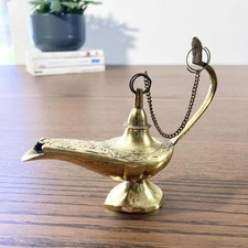 Lampe à huile orientale en laiton ciselé vintage – Objet décoratif style Aladin