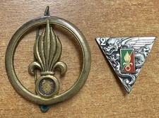 LOT DE 2 INSIGNES LÉGION