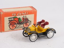 Rami by J.M.K n° 31 Luc Court