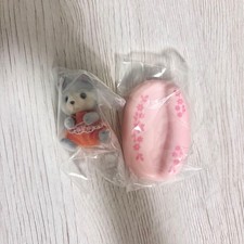 Ensemble bébé et canapé