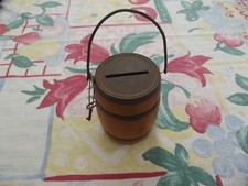 Tirelire Tonneau Bois Métal Clé Vintage                                         