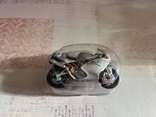 Moto miniature Ducati 900