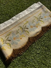 Bordure de tour d'autel