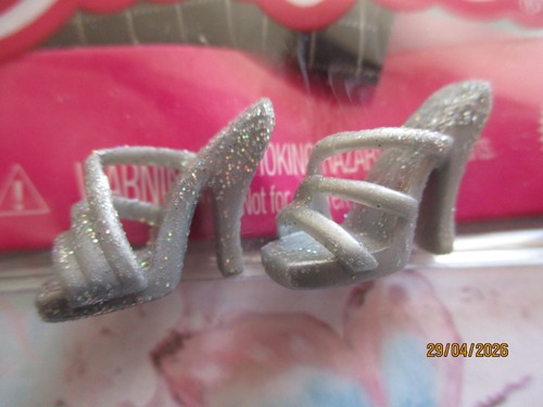 Poupee barbie paire de - /,