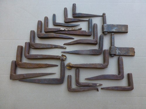 Lot anciens gonds en - anciens, fer
