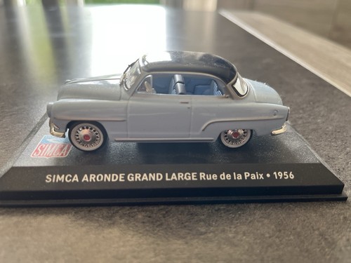 Simca aronde grand - -, rue