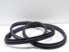 Joint de porte avant gauche