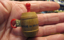 Ancien Mètre Ruban de Couturière ou Brodeuse au Tonneau en Bois 1M