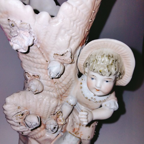 Figurine biscuit porcelaine - figurine,