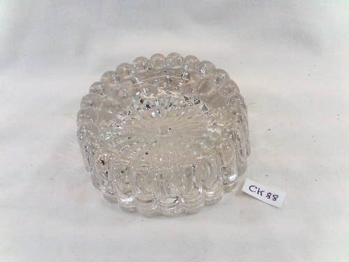 Ancien pied piano dessous - de,