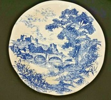 2 assiettes plates + 2 creuses