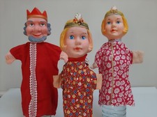 ot de 3 anciennes MARIONNETTES à doigt - 1 roi et 2 reines