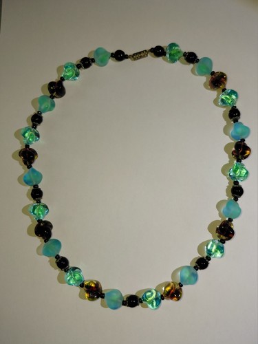 Collier art déco fluorescent - déco,
