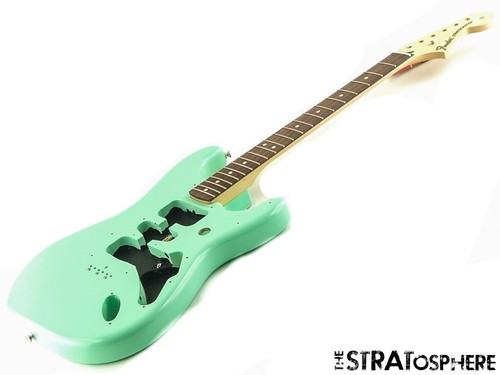 Fender tom delonge - tom,