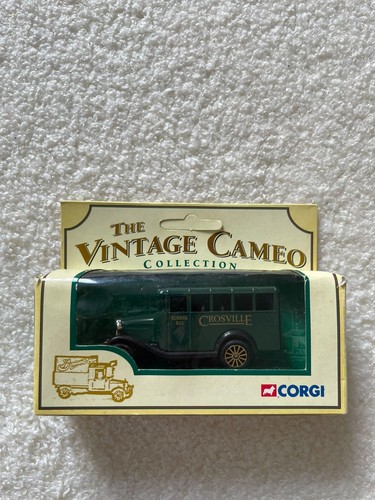 Voiture miniature verte corgi - miniature,