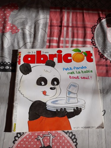Magazine abricot - magazine,