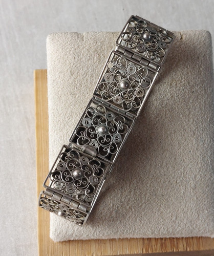 Ancien bracelet décor