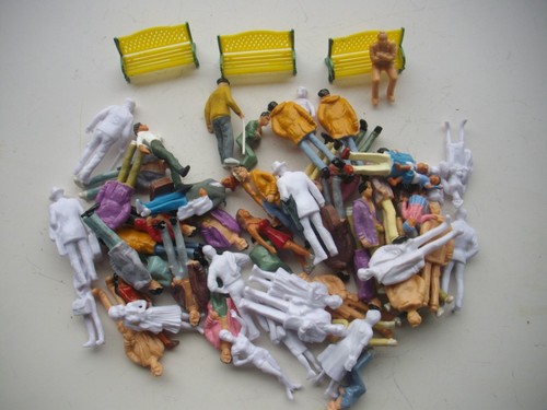 Petit figurines resine - petit,