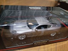 Minichamps 1/18 Aston Martin