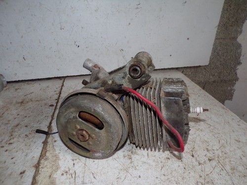 Moteur 103 peugeot - 103,
