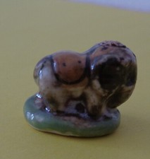 Fève thème Animaux L' Eléphant  réf 1272