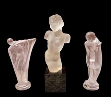 TORSE ET FIGURES FÉMININES