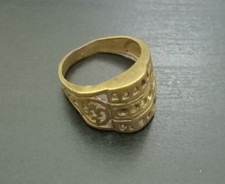 BAGUE ANCIENNE DE STYLE ROMAIN