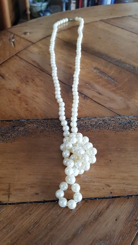 Très beau long - très, collier