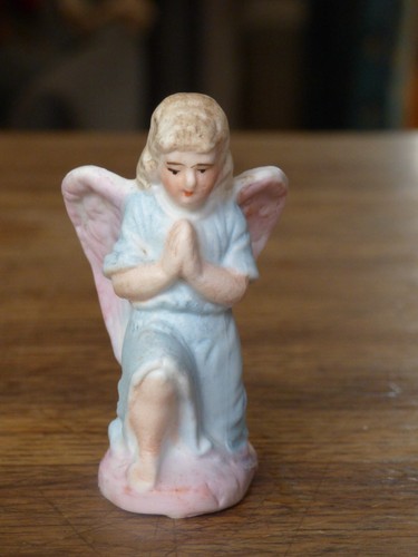 Ancienne petite figurine - ancienne,